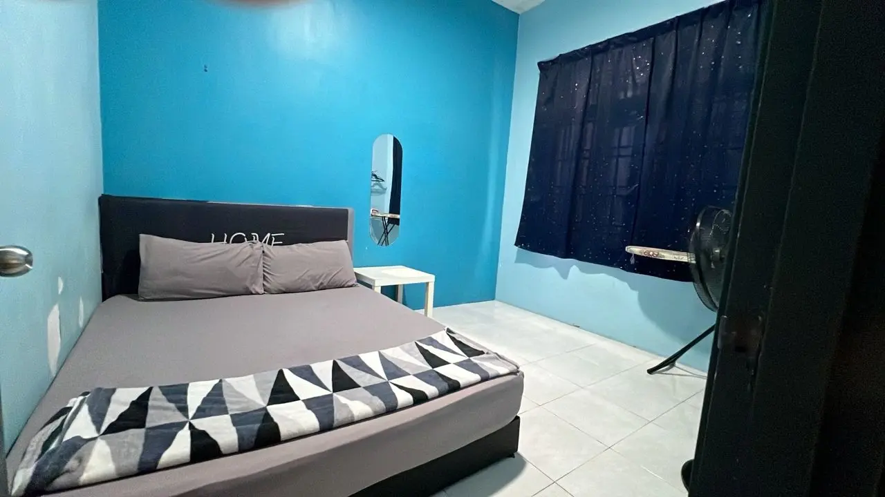 bilik tidur ketiga homestay indera mahkota type e